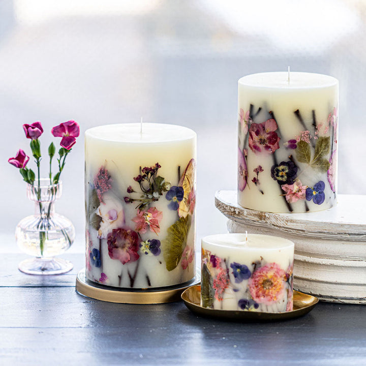 Blushing Rosewood - Medium Round Scented Botanical Candle