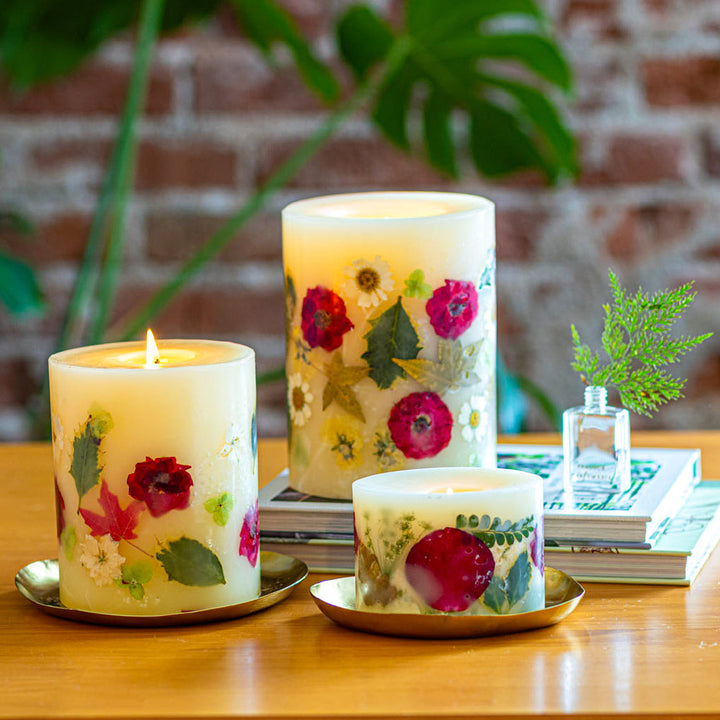Winterberry Frost - Bougie botanique parfumée ronde moyenne
