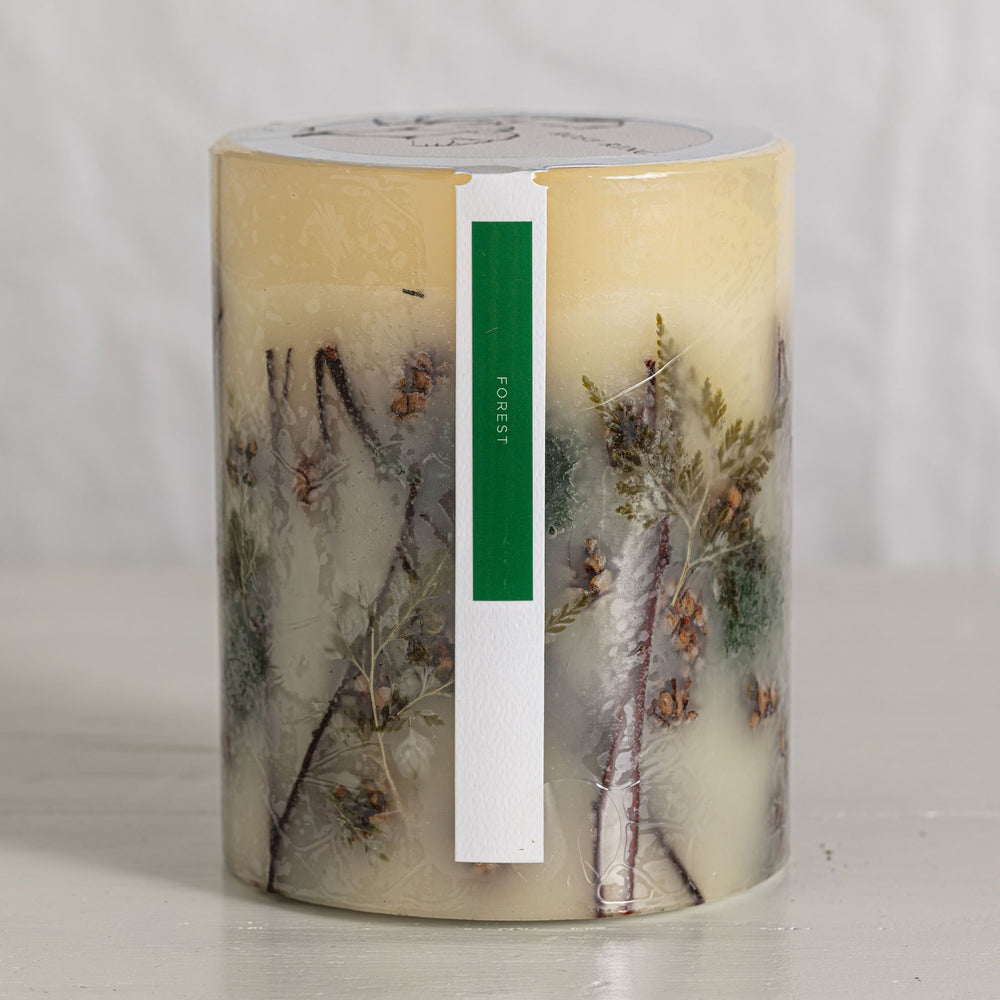 ROSY RINGS FOREST MEDIUM ROUND BOTANICAL SCENTED CANDLE
