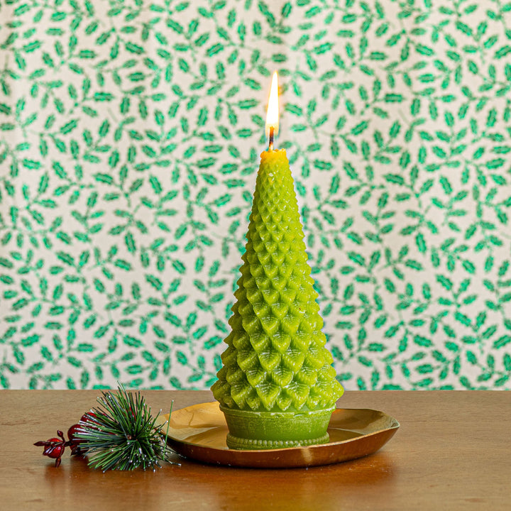Vela Accent en Forma de Árbol Esculpido - Escarcha de Bayas de Invierno